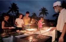 三亚天域(yù)度假酒(jiǔ)店(diàn)草坪BBQ